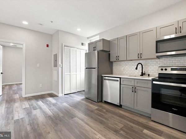 623 W OXFORD STREET, Unit 2R, PHILADELPHIA, PA 19122