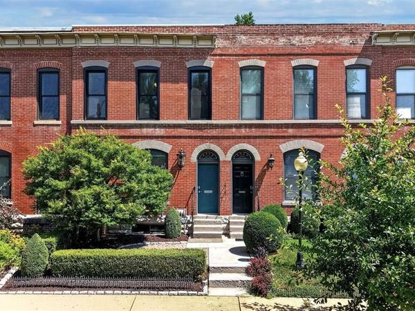 4429 Oakland Avenue, St Louis, MO 63110