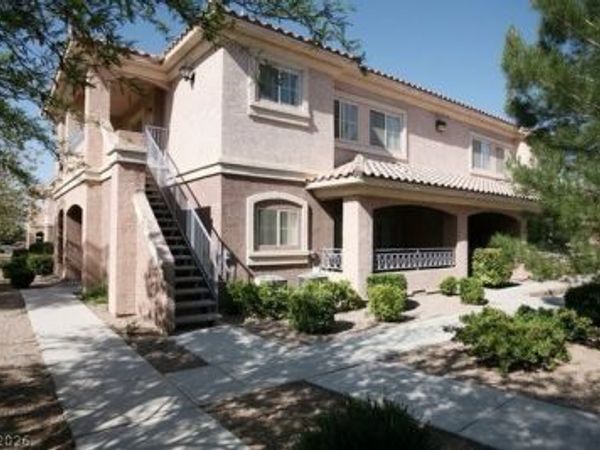 325 Amber Pine Street, Unit 202, Las Vegas, NV 89144