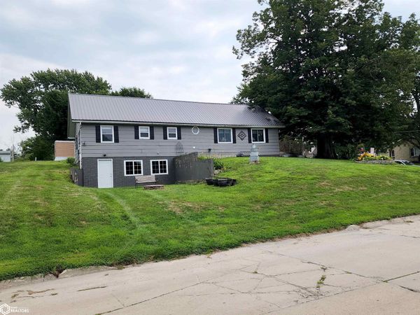 301 E Monroe Street, Corydon, IA 50060
