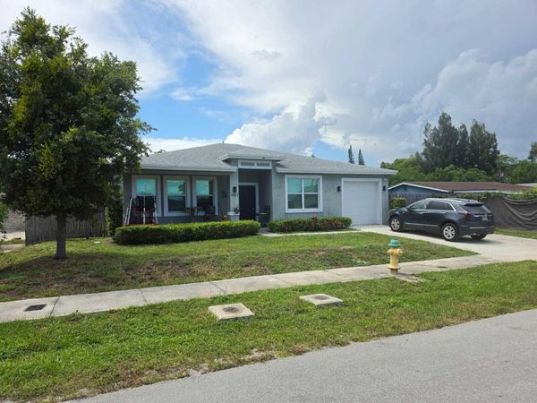2623 NW 18TH Terrace, Oakland Park, FL 33311