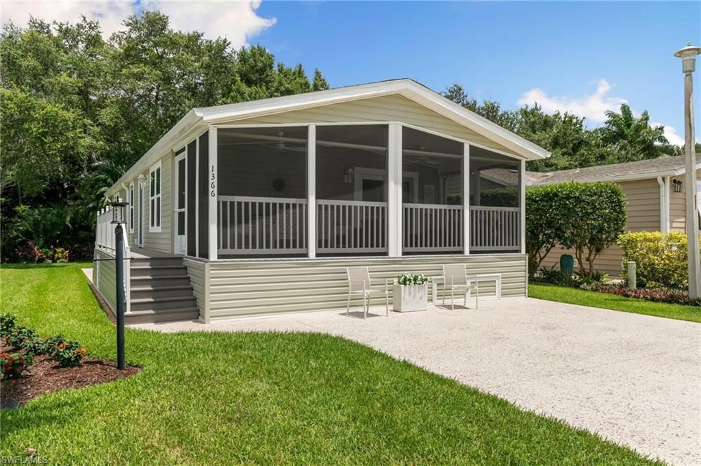 1366 Diamond Lake Cir, Naples, FL 34114 Photo