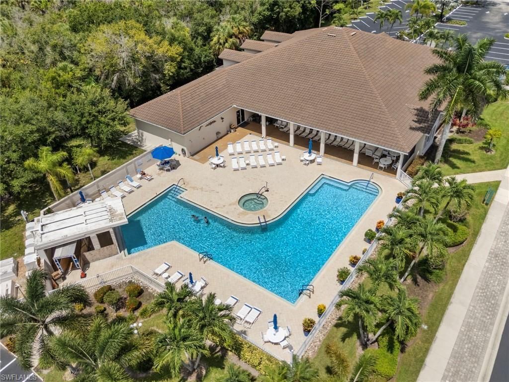 1366 Diamond Lake Cir, Naples, FL 34114 Photo