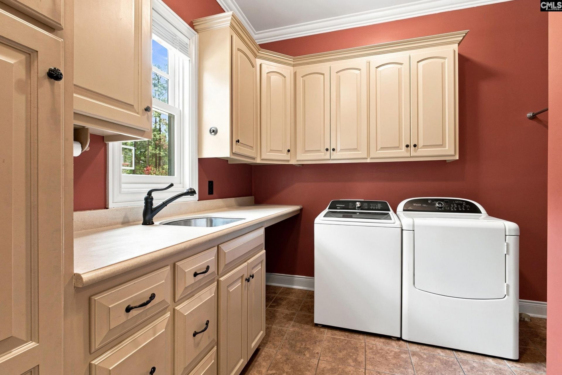 584 Southgate Drive Photo 33