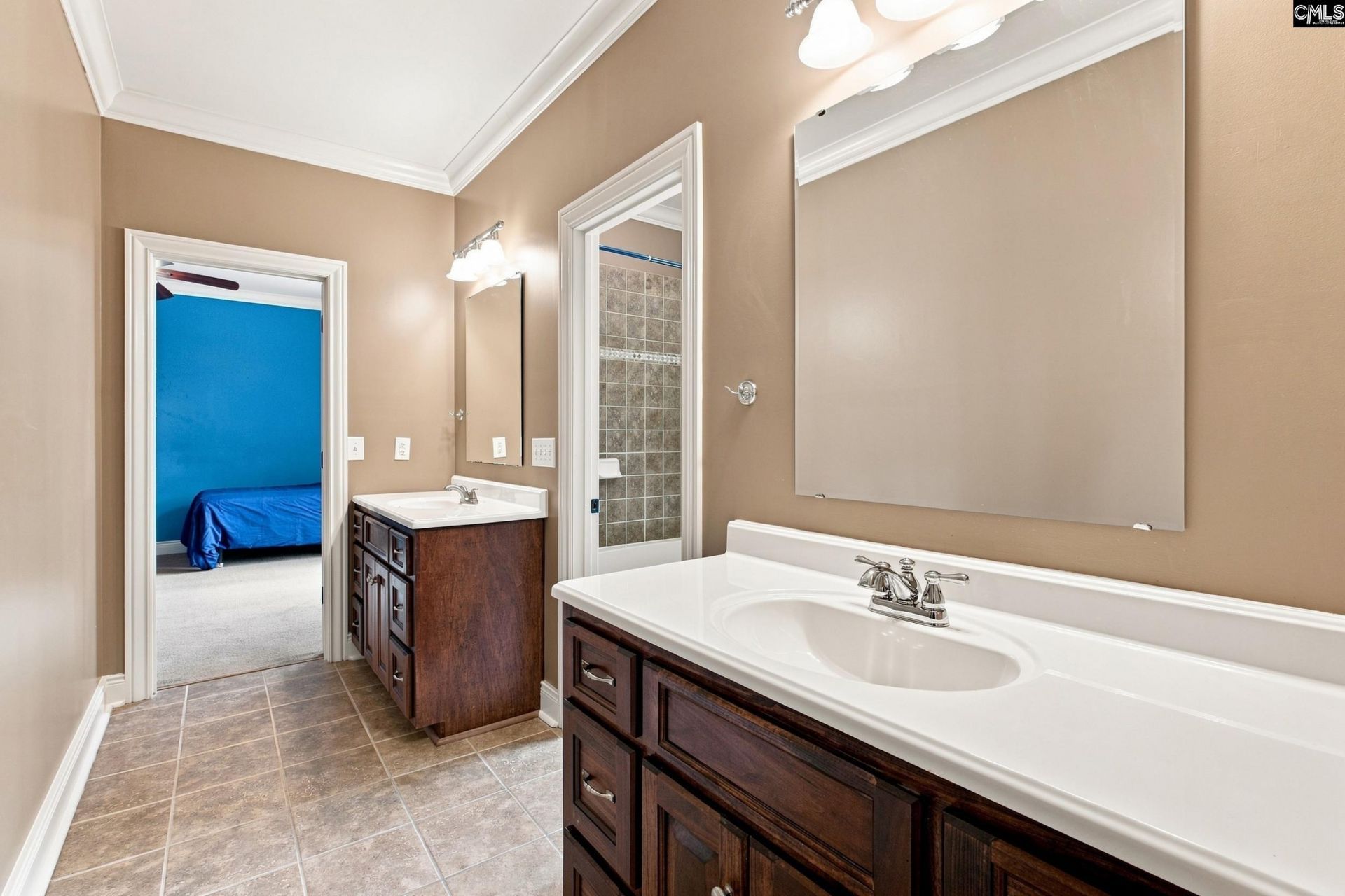 584 Southgate Drive Photo 43