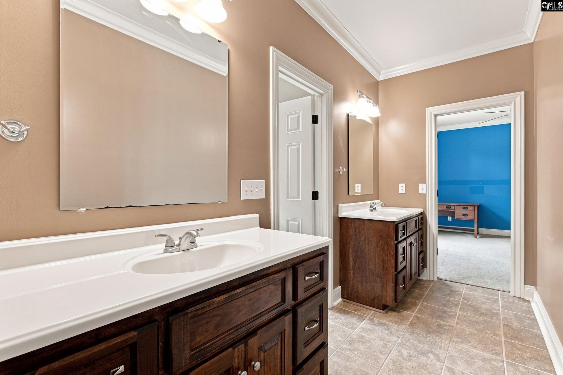 584 Southgate Drive Photo 44