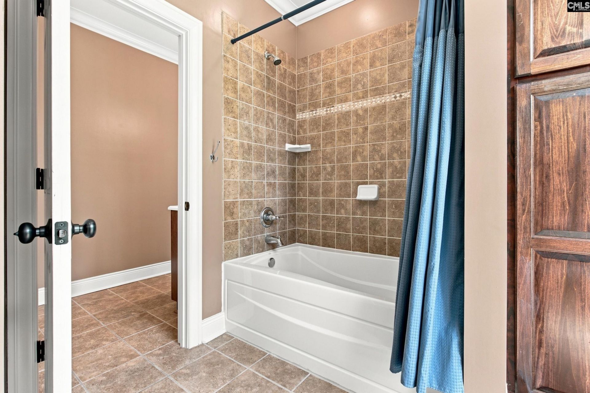 584 Southgate Drive Photo 45