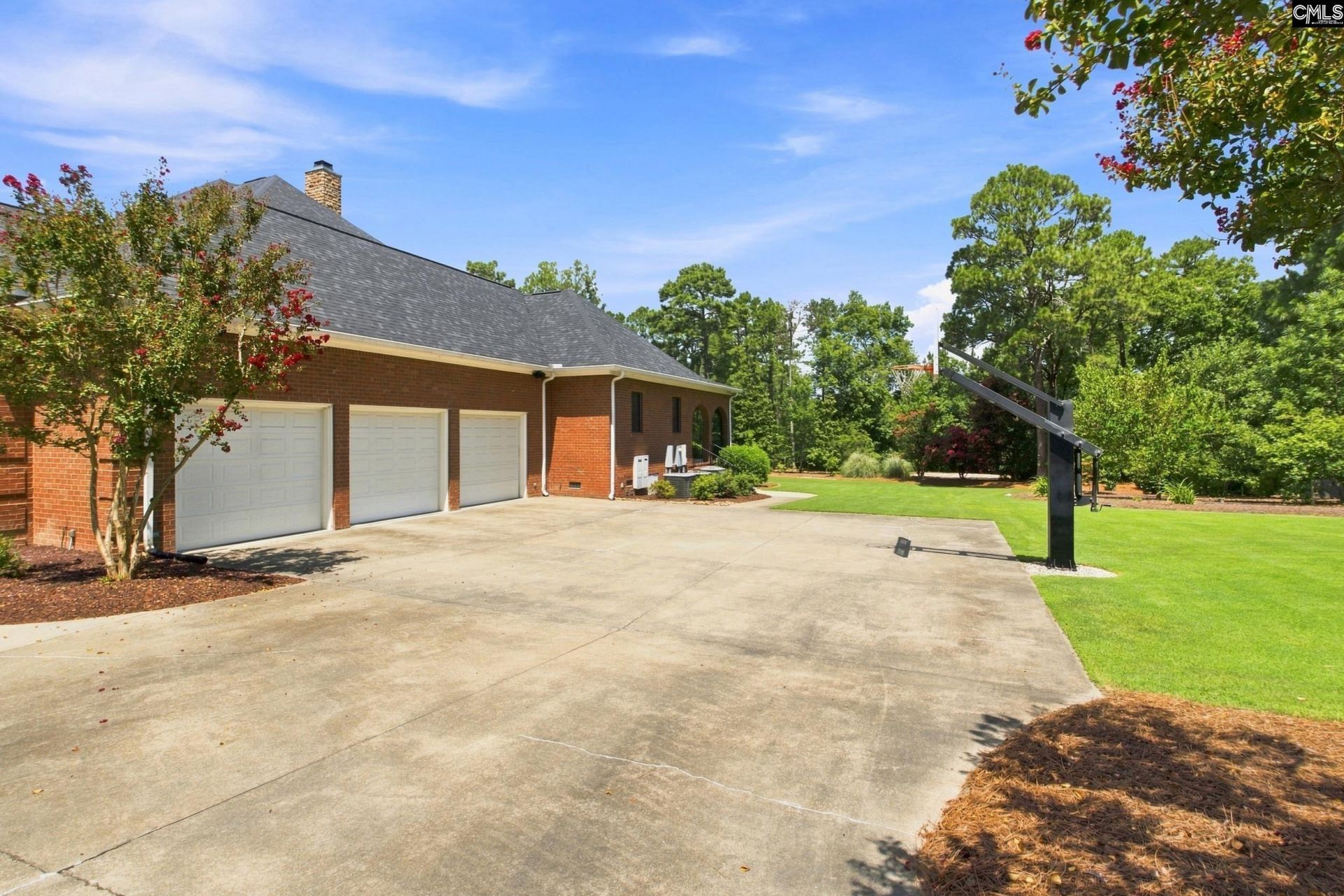 584 Southgate Drive Photo 75