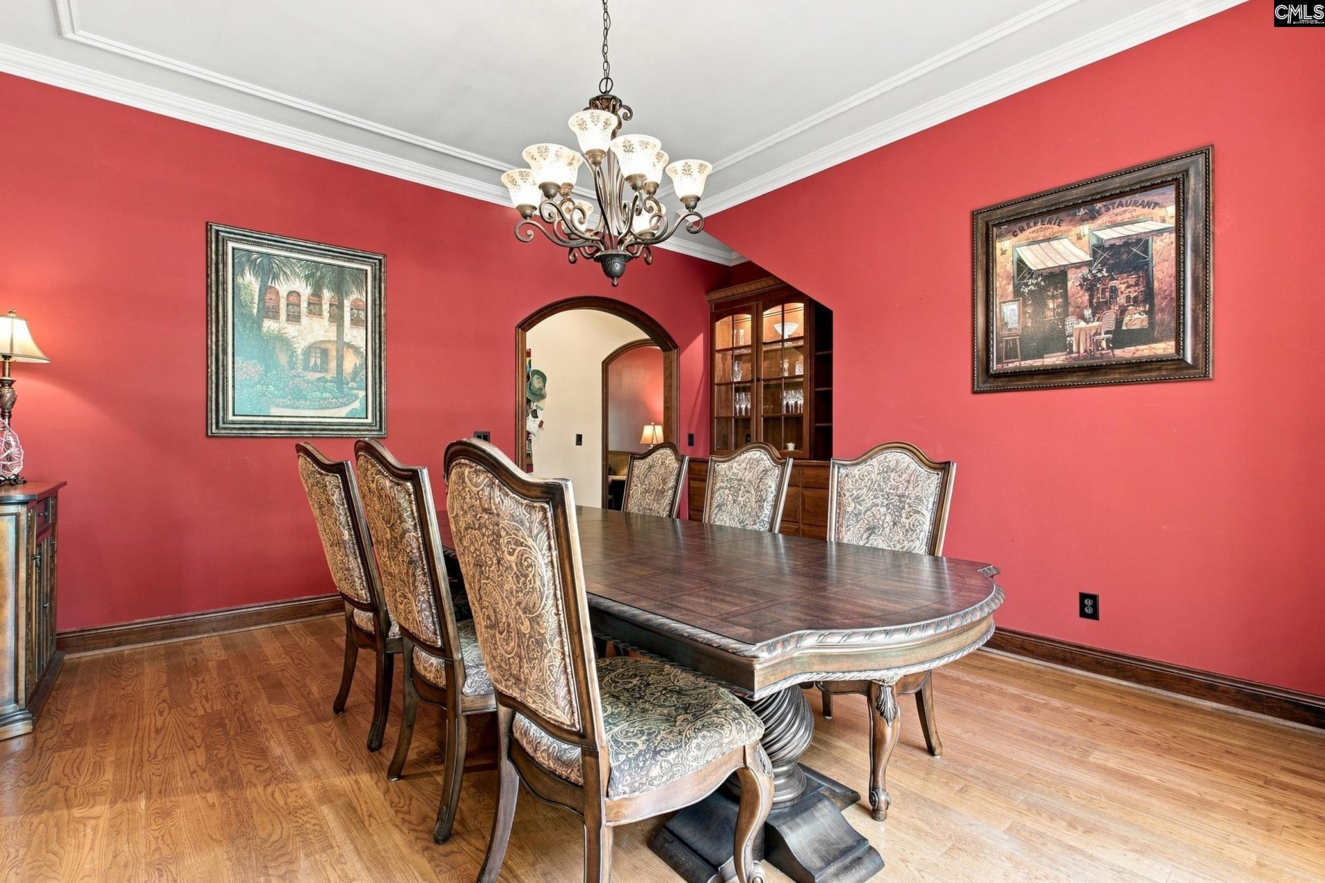 584 Southgate Drive Photo 8