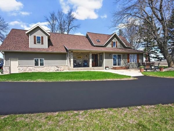 1608 E Lake Jessie Road SE, Alexandria, MN 56308