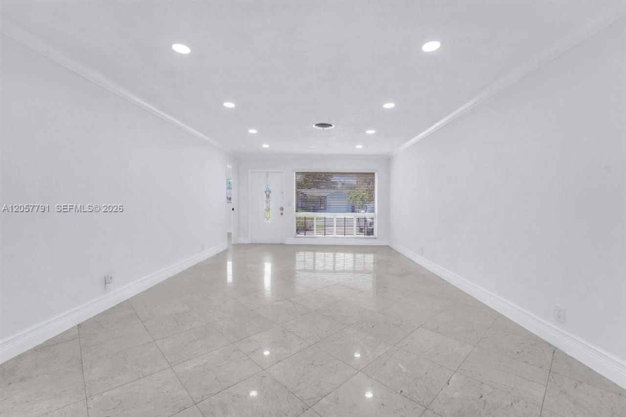 2005 N 36th Ave , Hollywood, FL 33021 Photo