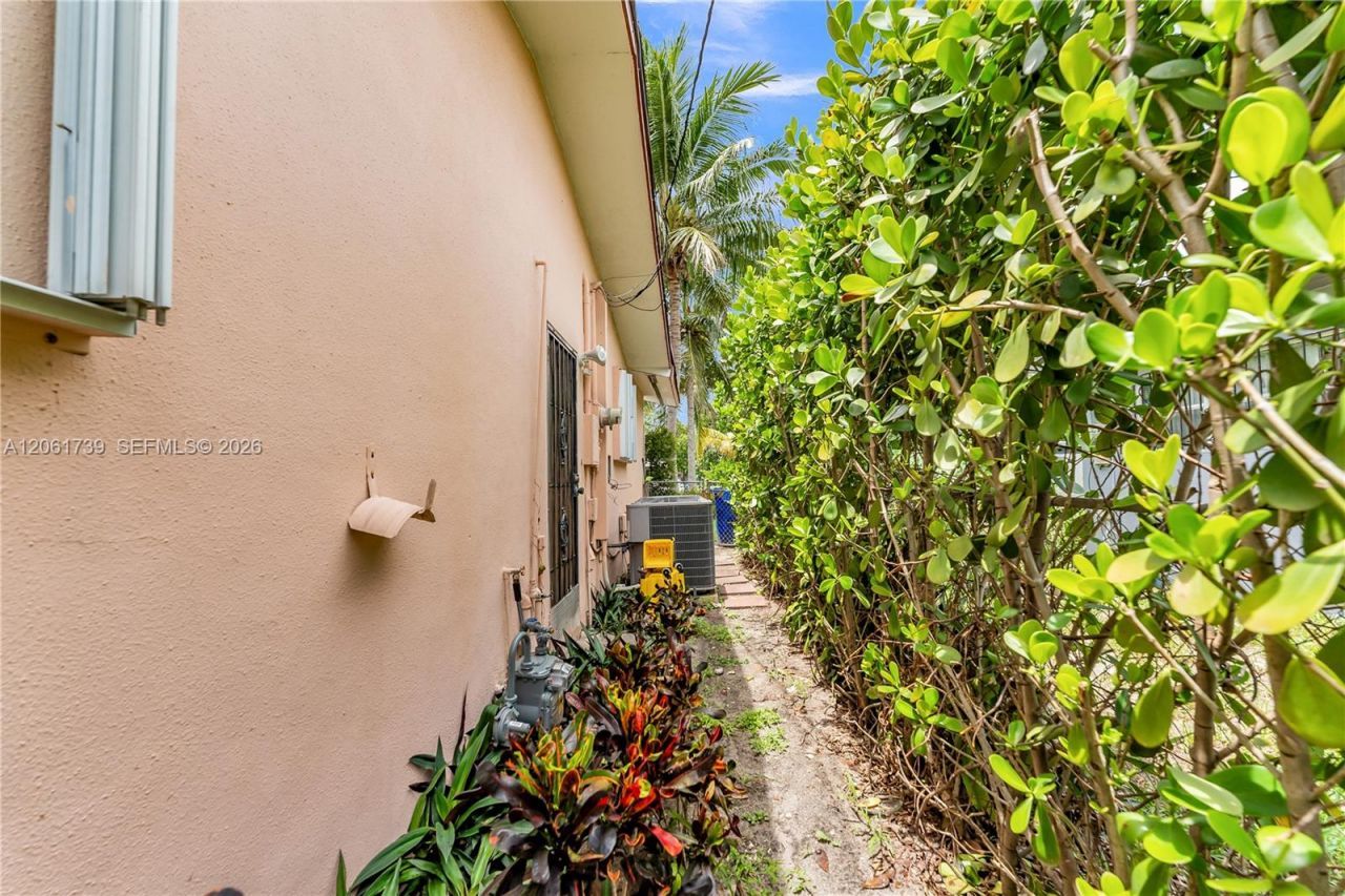 1019 S 29th Ave, Hollywood, FL 33020 Photo