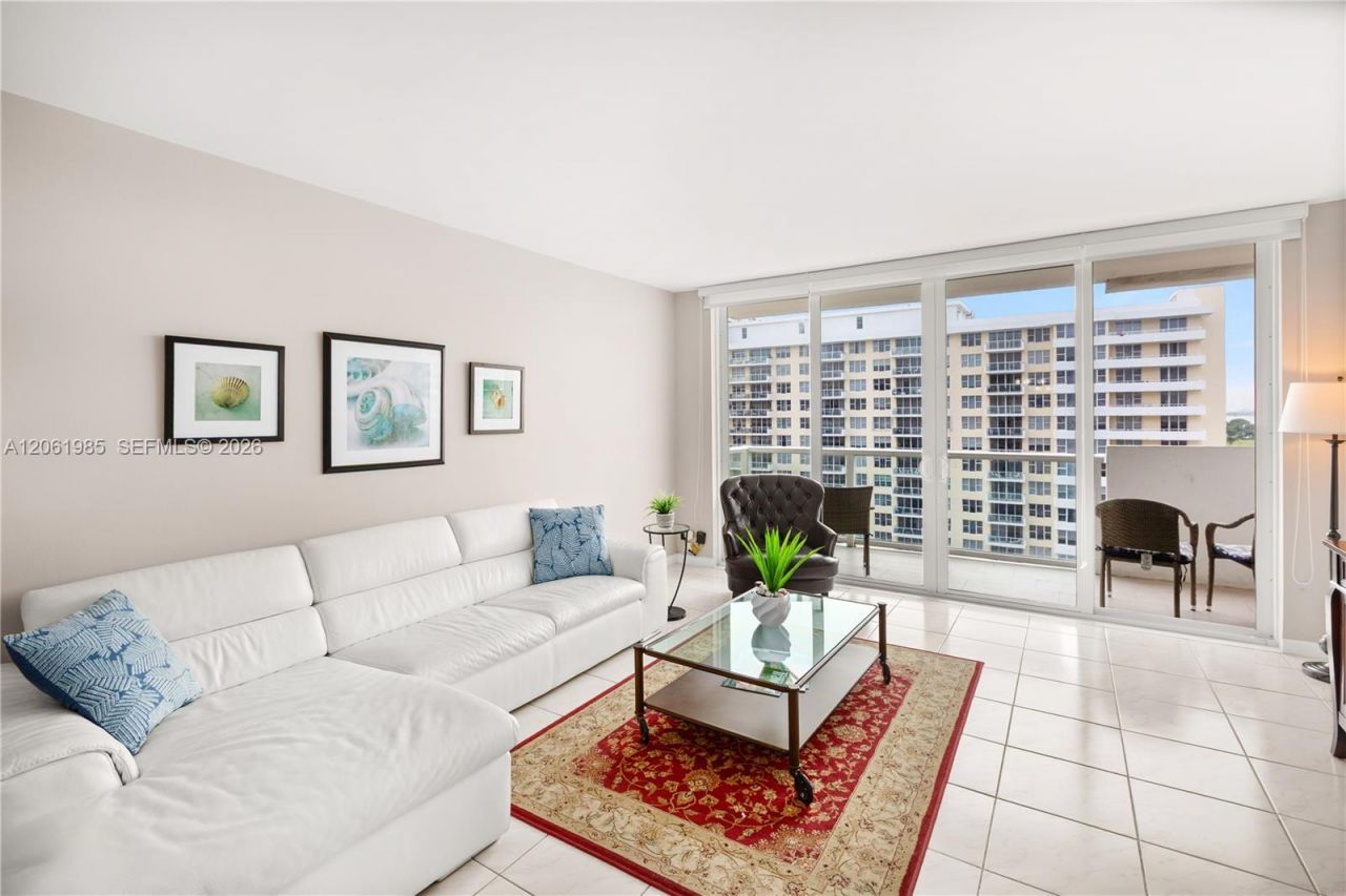 5601 Collins Ave , Unit 1216, Miami Beach, FL 33140 Photo