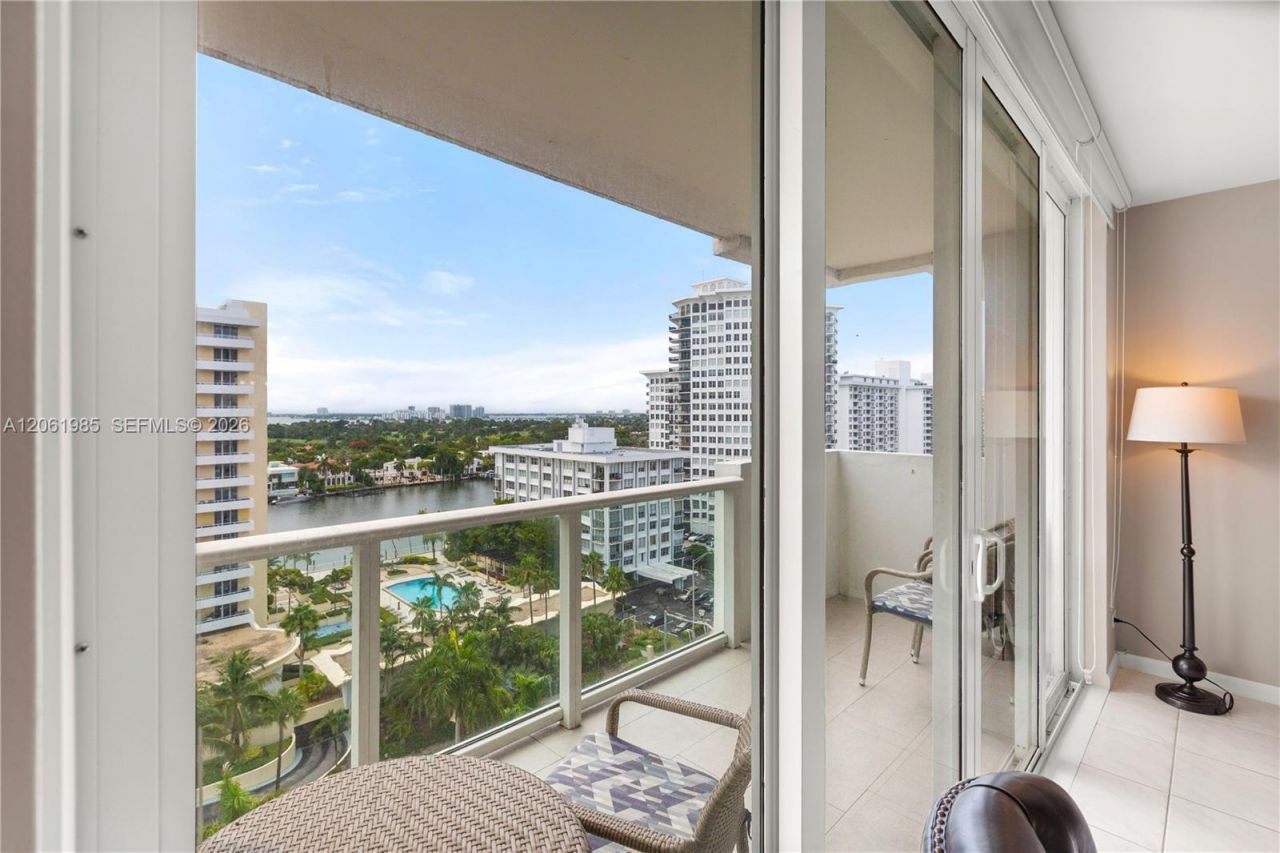 5601 Collins Ave , Unit 1216, Miami Beach, FL 33140 Photo