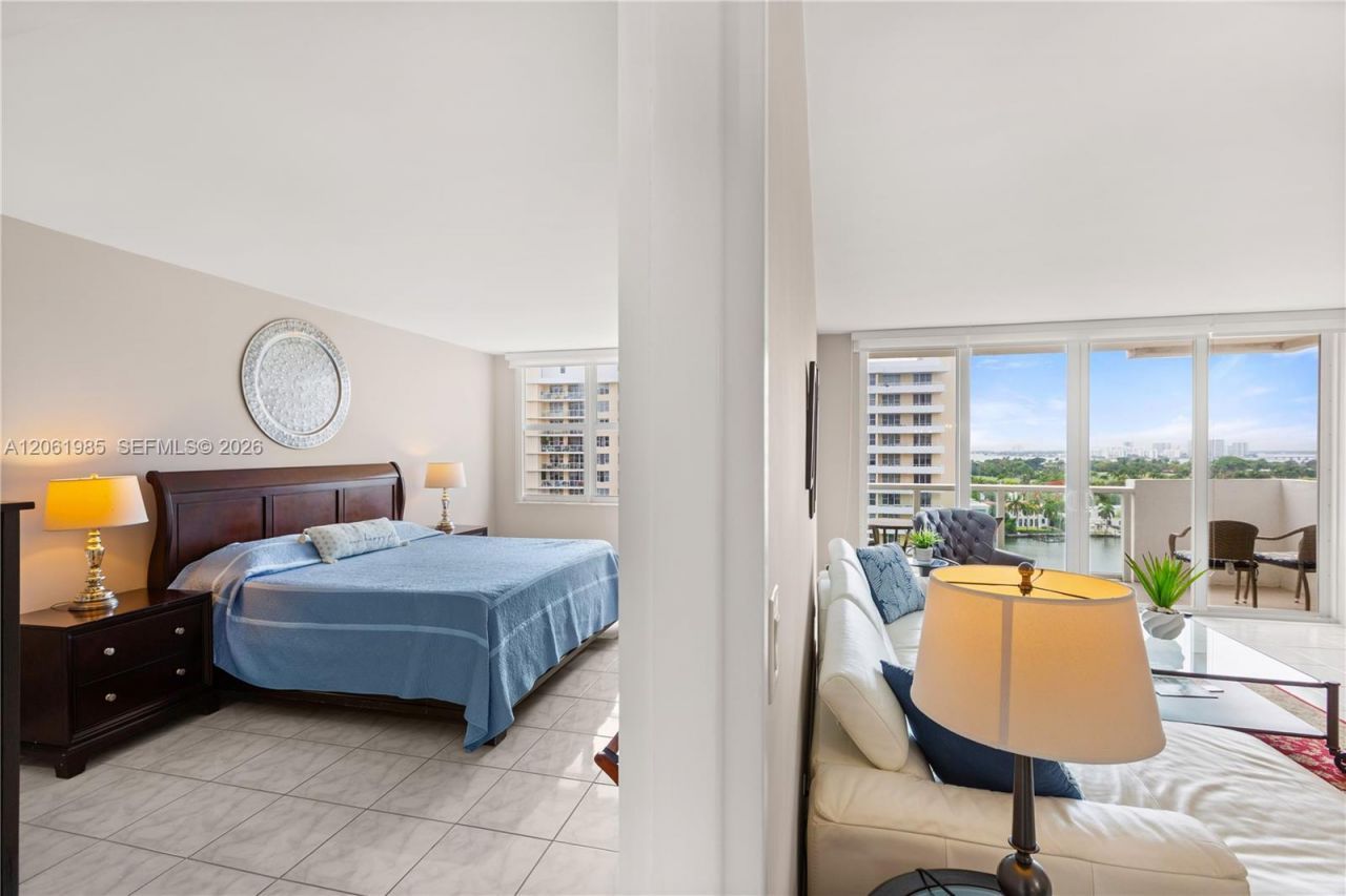 5601 Collins Ave , Unit 1216, Miami Beach, FL 33140 Photo