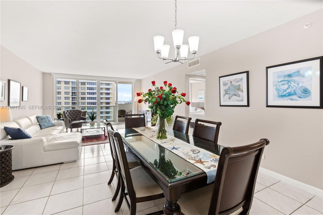 5601 Collins Ave , Unit 1216, Miami Beach, FL 33140 Photo