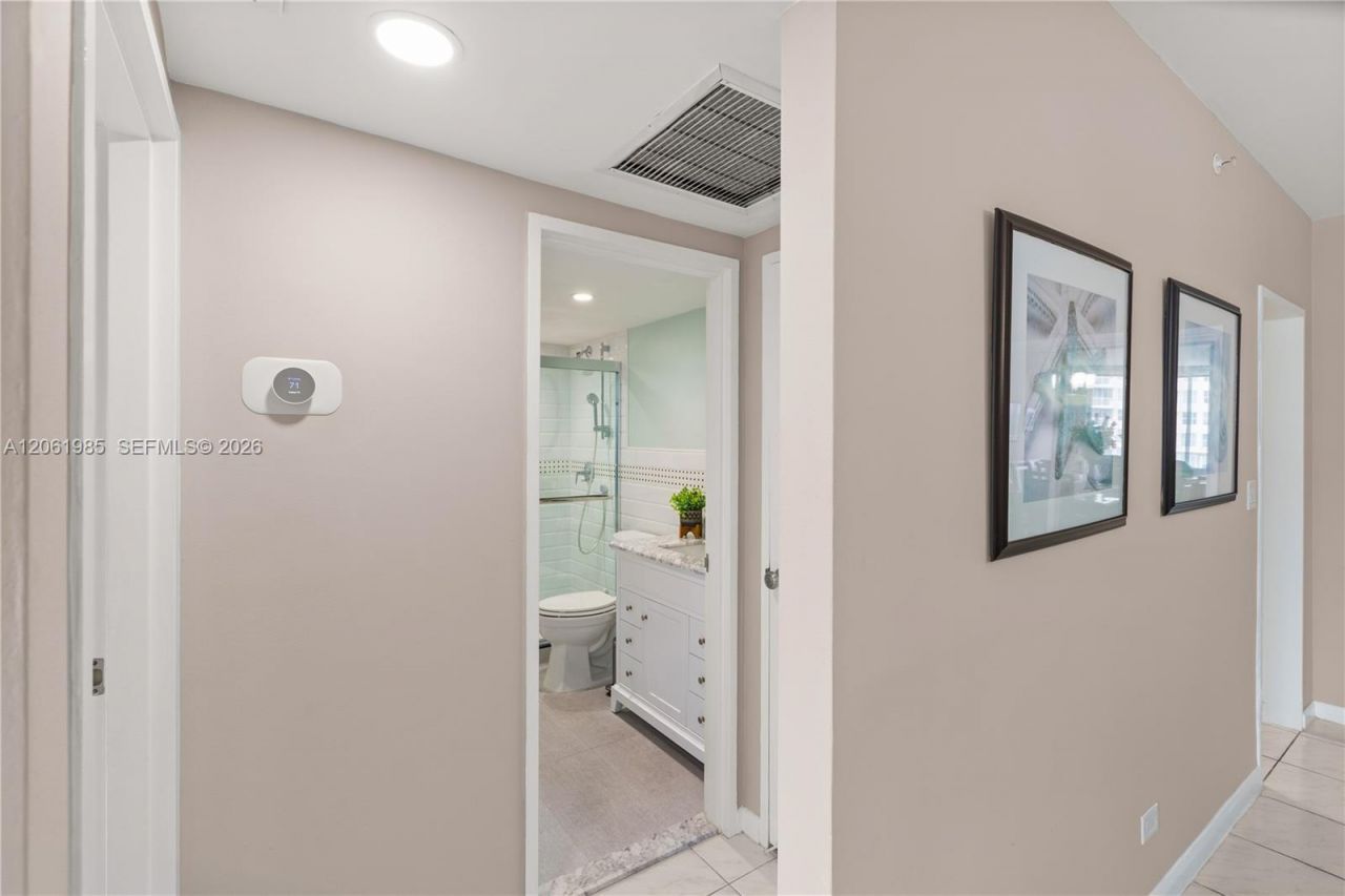 5601 Collins Ave , Unit 1216, Miami Beach, FL 33140 Photo