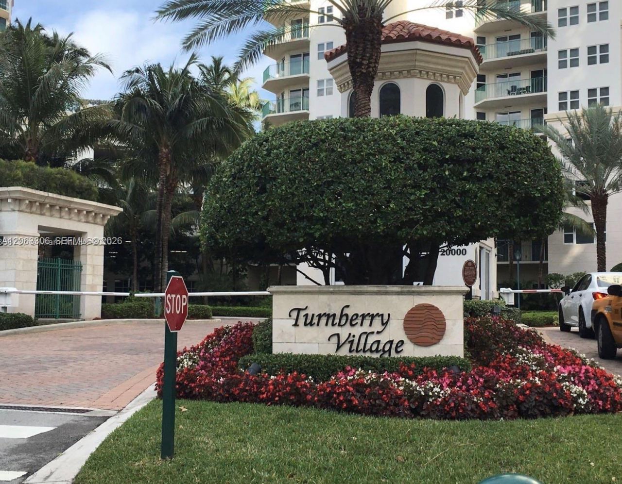 20000 E Country Club Dr, Unit 114, Aventura, FL 33180 Photo
