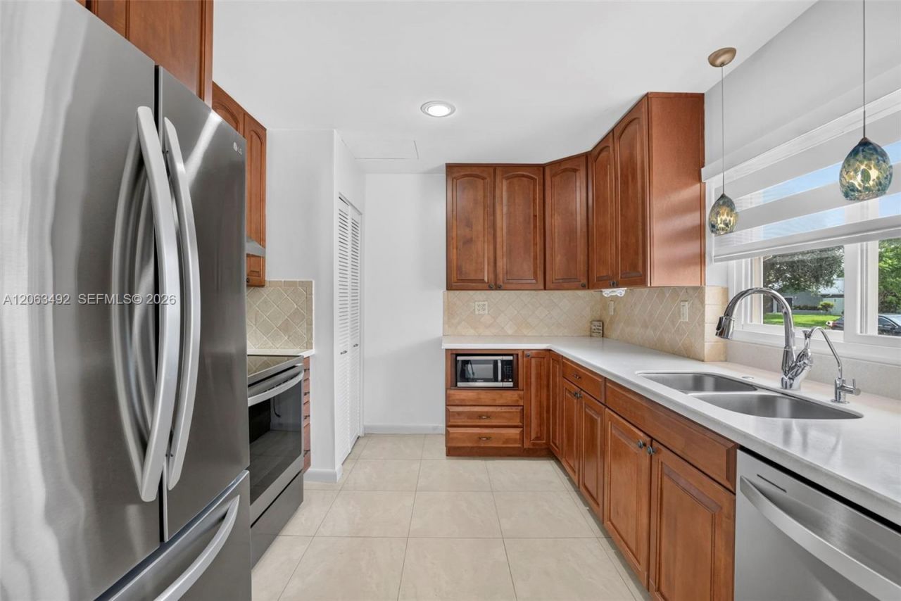 725 NW 49th Ave, Coconut Creek, FL 33063 Photo