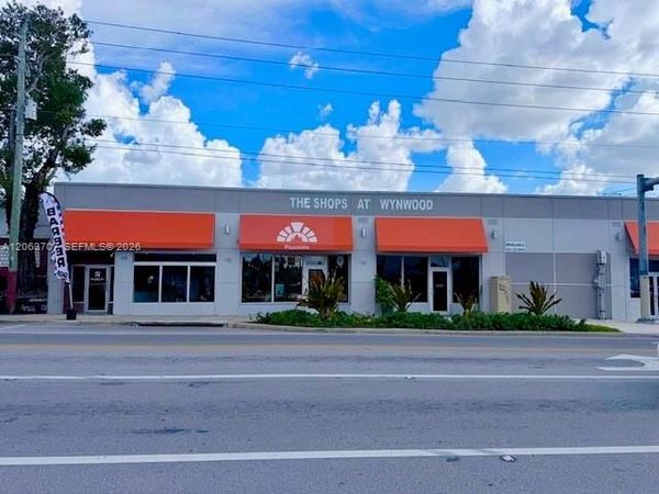 190 NW 36th St , Miami, FL 33127
