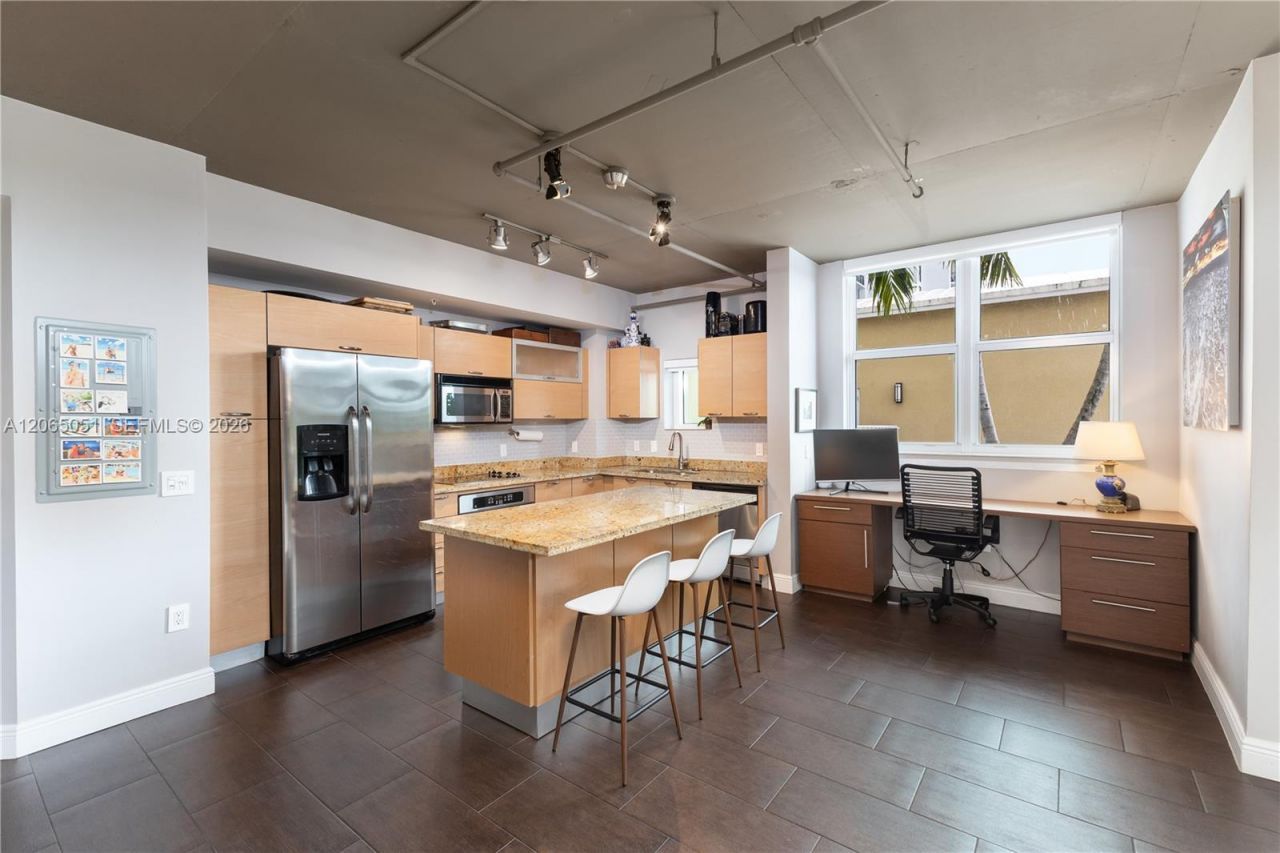 3180 SW 22nd St, Unit 501, Miami, FL 33145 Photo