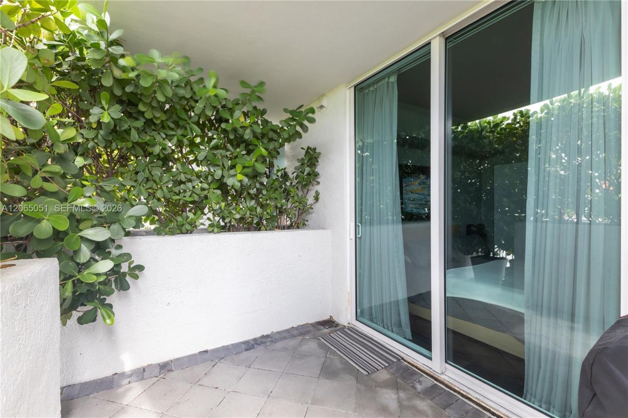 3180 SW 22nd St, Unit 501, Miami, FL 33145 Photo
