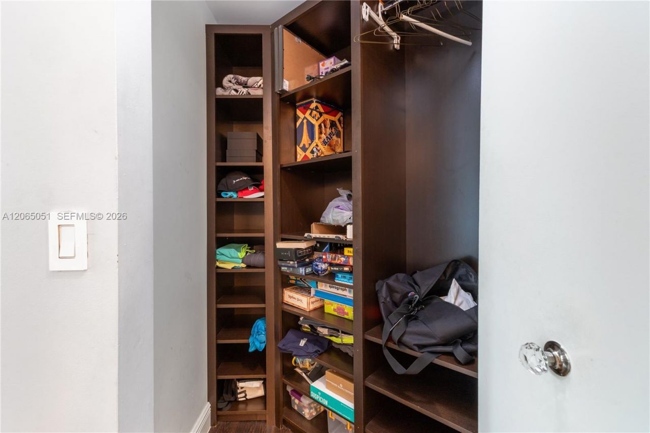3180 SW 22nd St, Unit 501, Miami, FL 33145 Photo