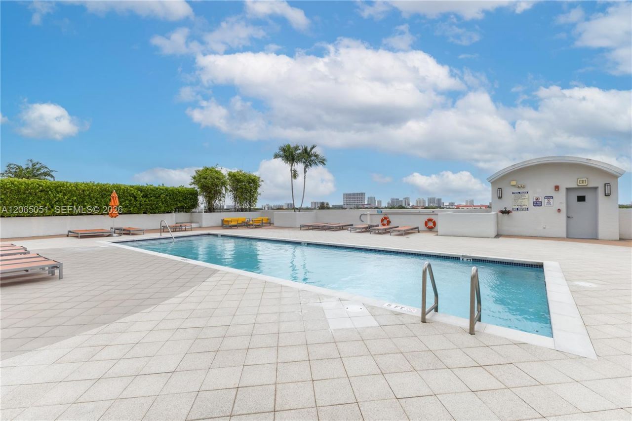 3180 SW 22nd St, Unit 501, Miami, FL 33145 Photo