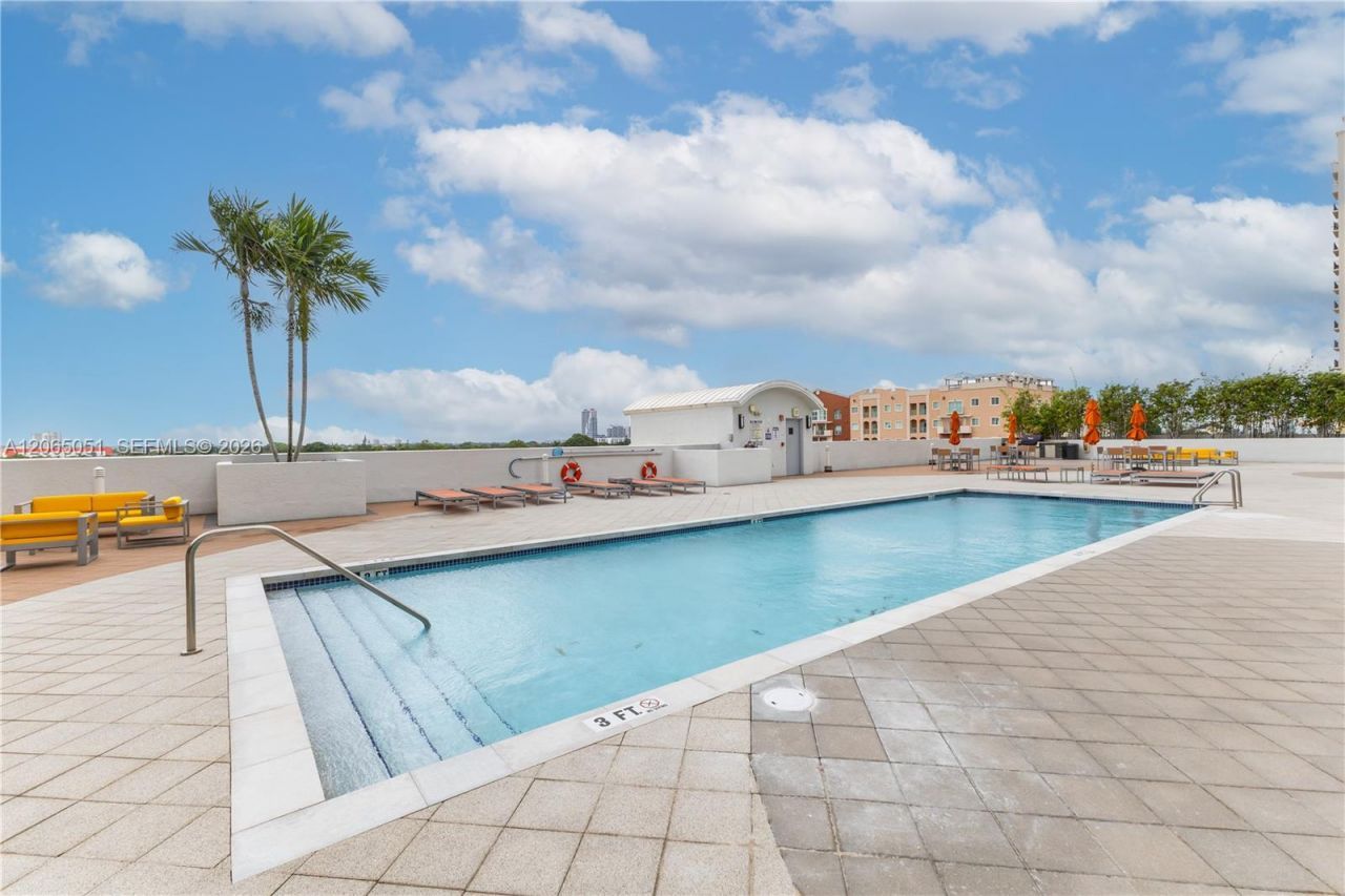3180 SW 22nd St, Unit 501, Miami, FL 33145 Photo