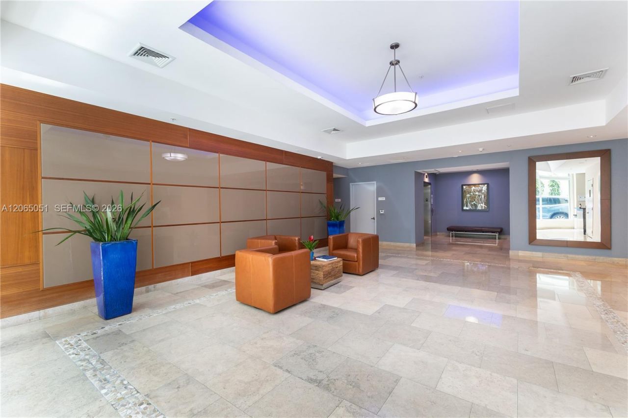 3180 SW 22nd St, Unit 501, Miami, FL 33145 Photo