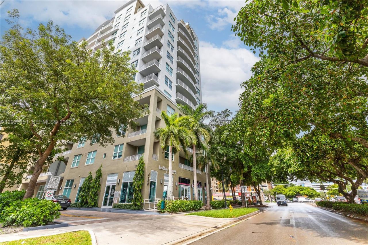 3180 SW 22nd St, Unit 501, Miami, FL 33145 Photo