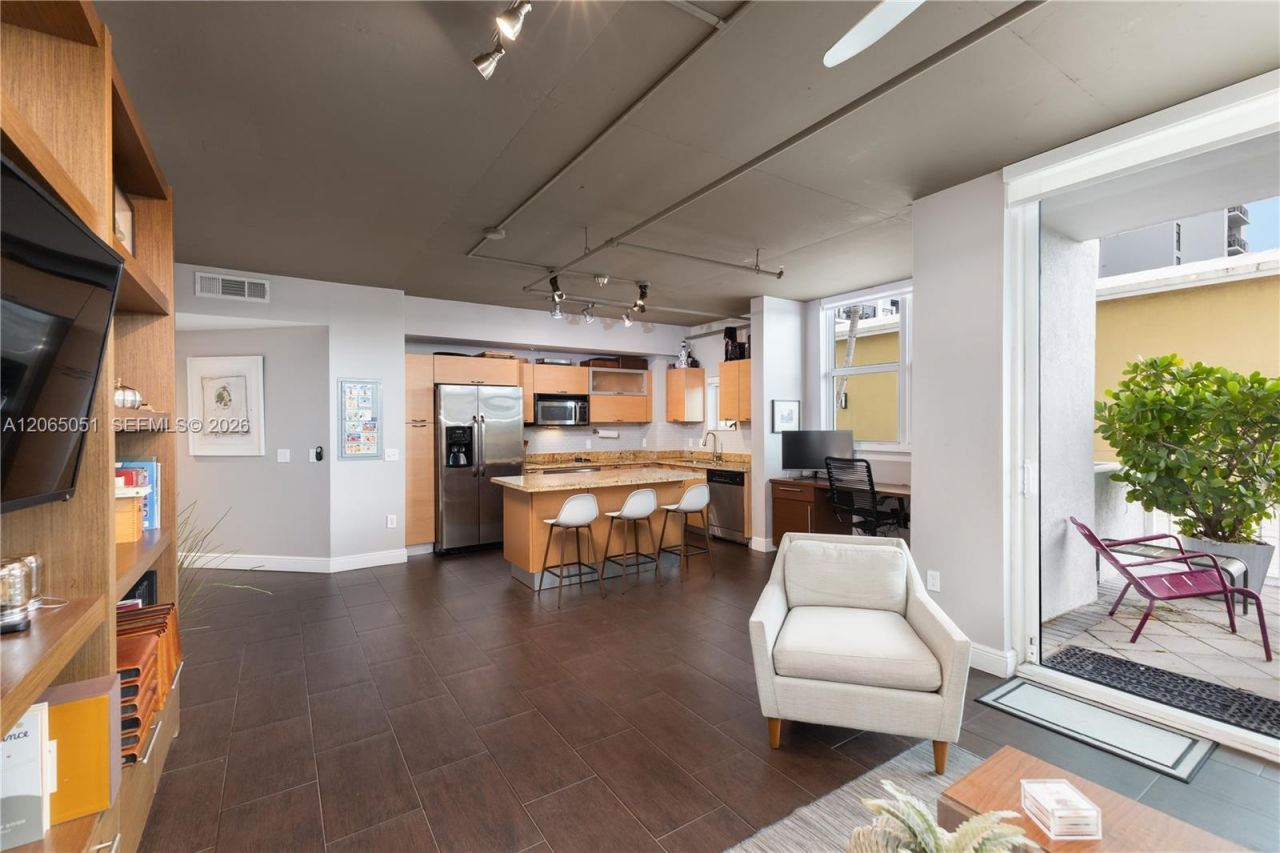 3180 SW 22nd St, Unit 501, Miami, FL 33145 Photo