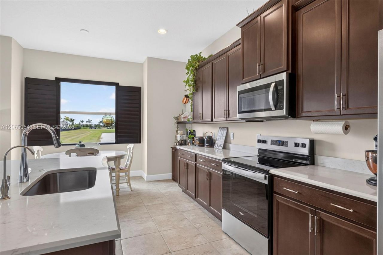 5691 Bristlecone Commoms , Westlake, FL 33470 Photo