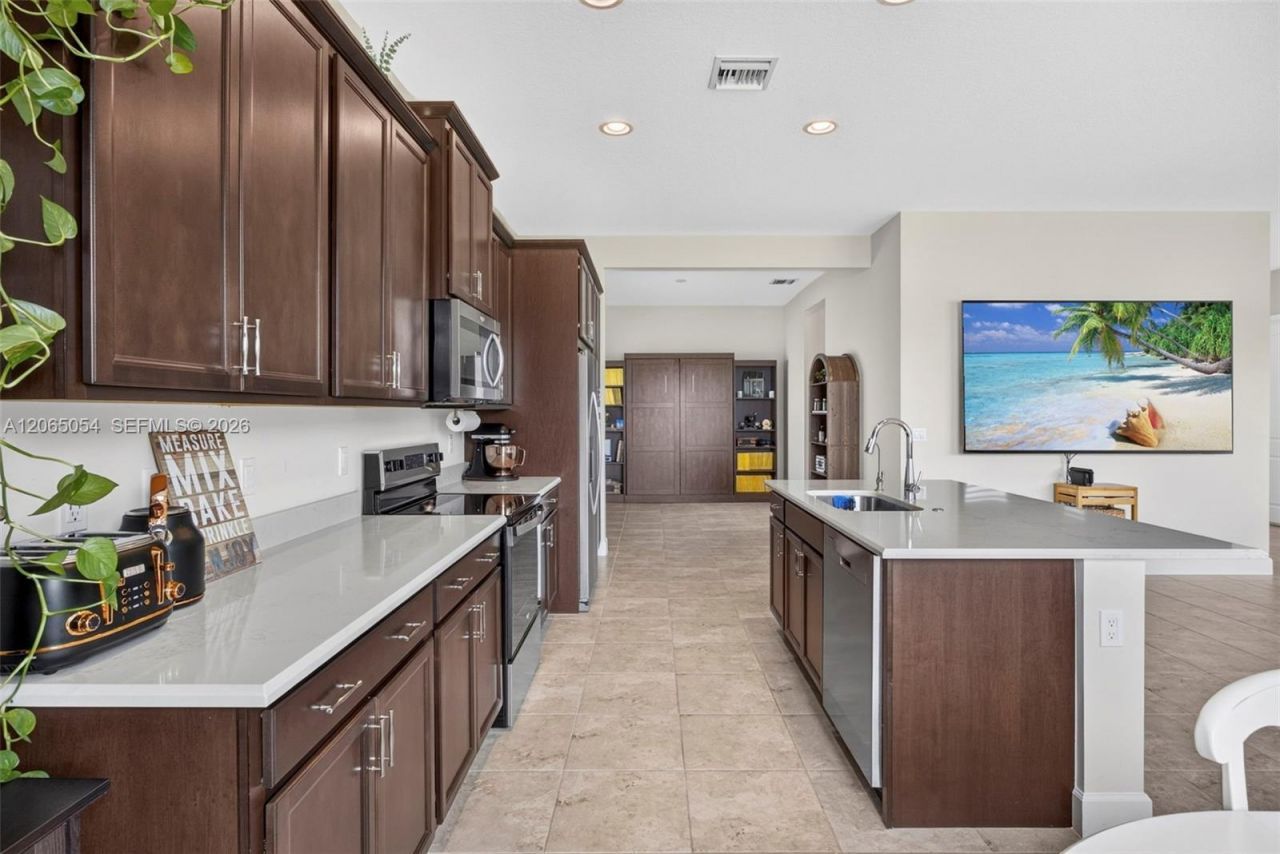 5691 Bristlecone Commoms , Westlake, FL 33470 Photo
