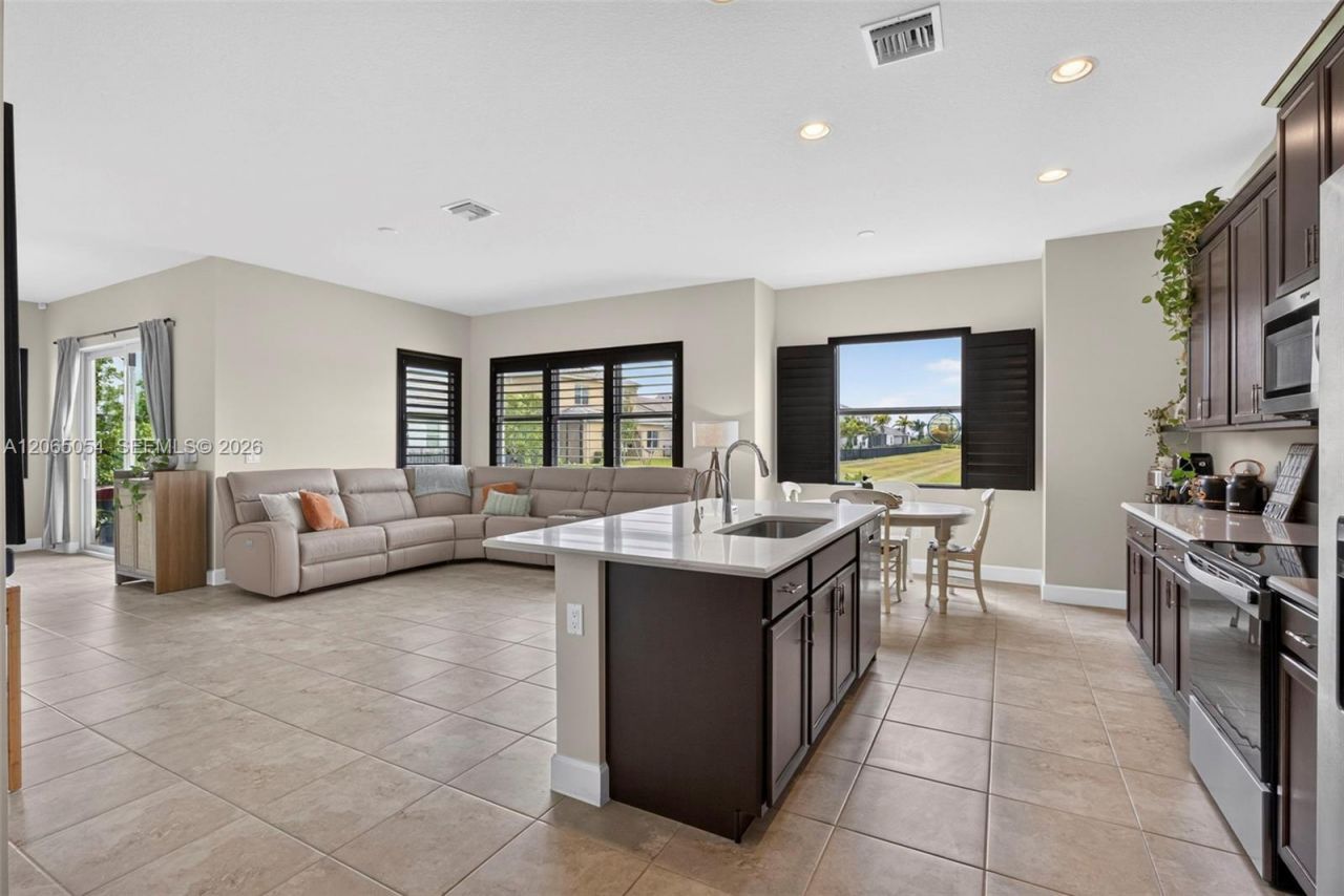 5691 Bristlecone Commoms , Westlake, FL 33470 Photo