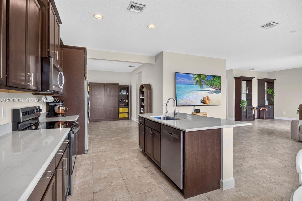 5691 Bristlecone Commoms , Westlake, FL 33470 Photo