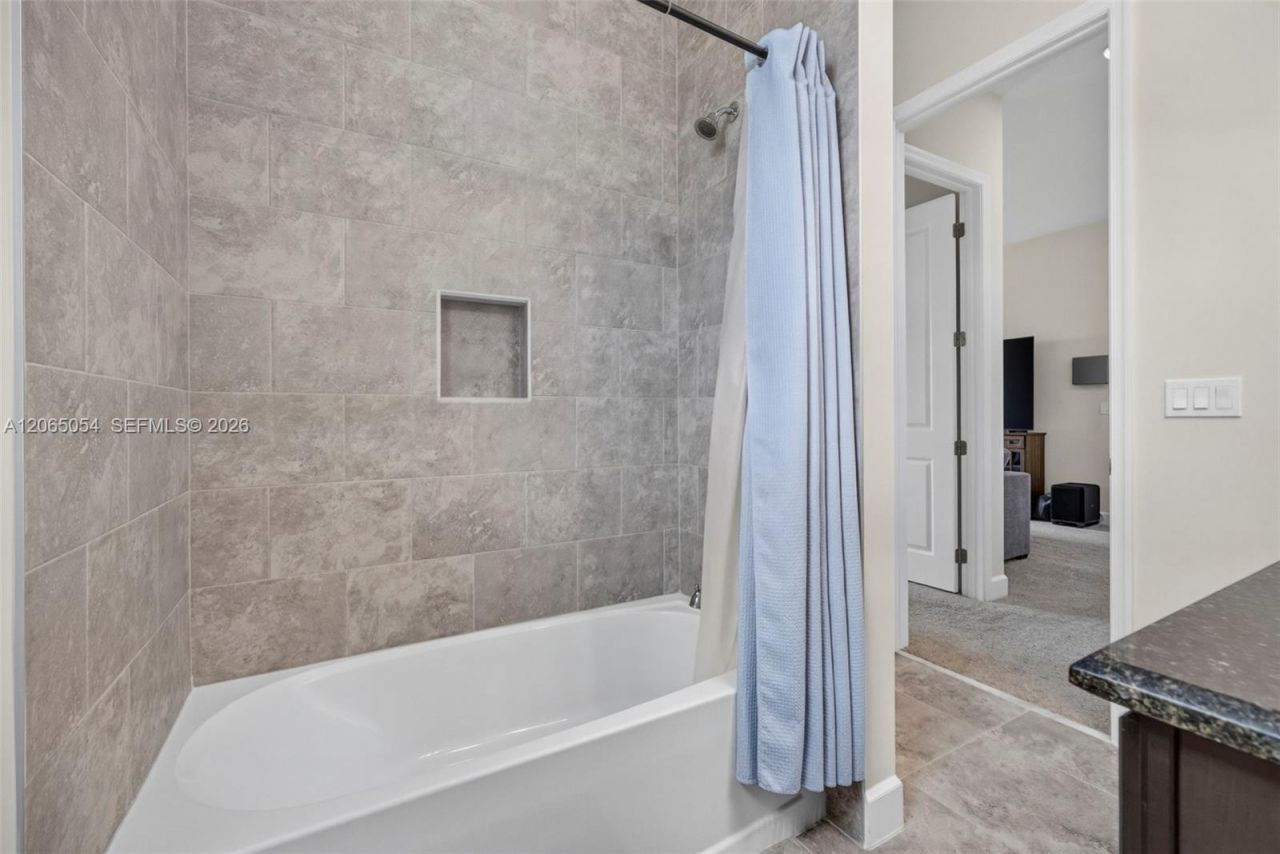 5691 Bristlecone Commoms , Westlake, FL 33470 Photo