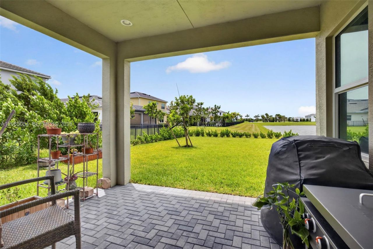 5691 Bristlecone Commoms , Westlake, FL 33470 Photo