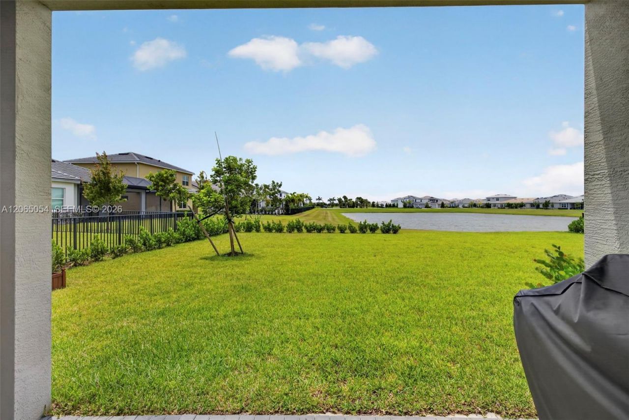 5691 Bristlecone Commoms , Westlake, FL 33470 Photo