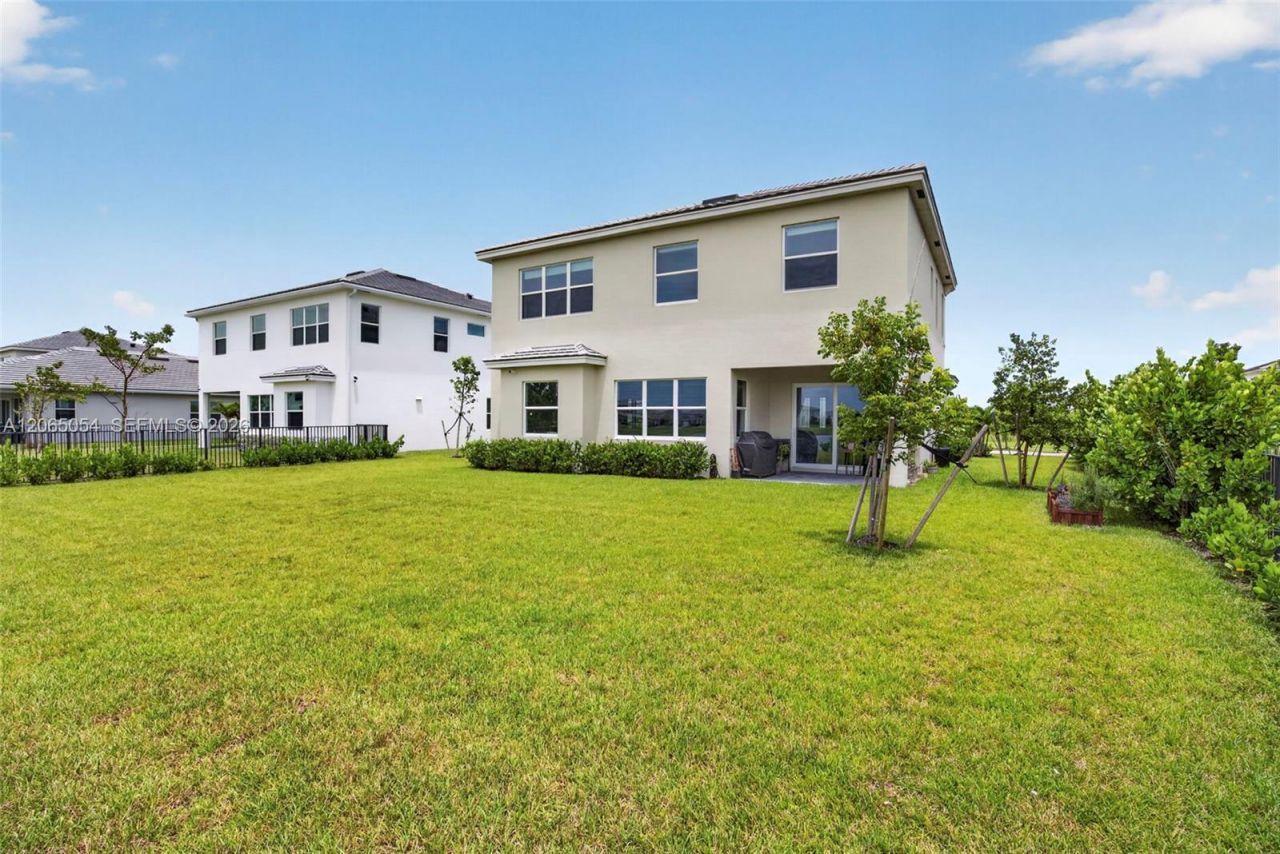 5691 Bristlecone Commoms , Westlake, FL 33470 Photo