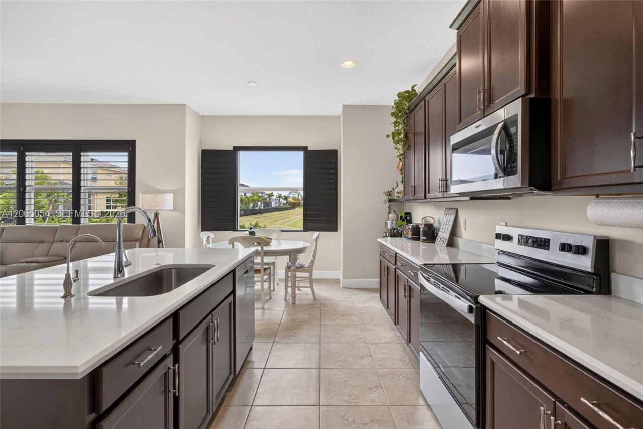 5691 Bristlecone Commoms , Westlake, FL 33470 Photo