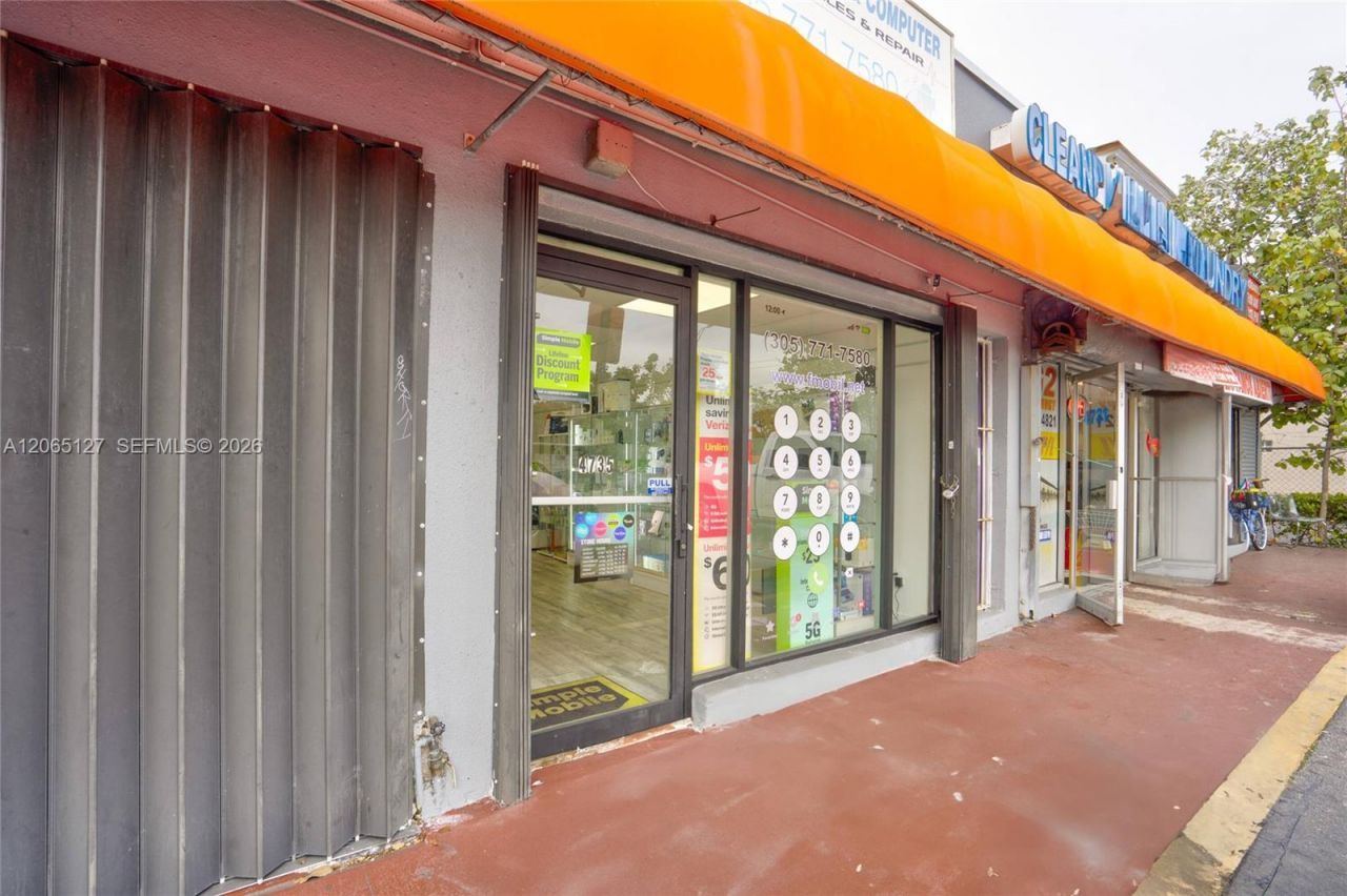 4735 W Flagler St , Miami, FL 33134 Photo