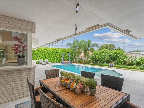 1424 NE 53rd Ct , Fort Lauderdale, FL 33334