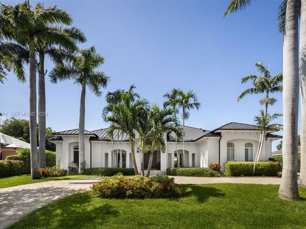 8111 SW 178th St , Palmetto Bay, FL 33157