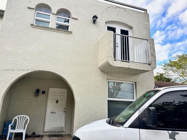 4121 NW 9th Ave , Unit 5, Deerfield Beach, FL 33064