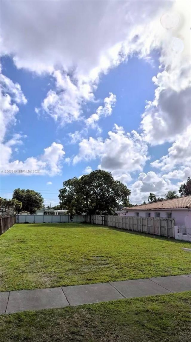5520 SW 1st St, Miami, FL 33134 Photo