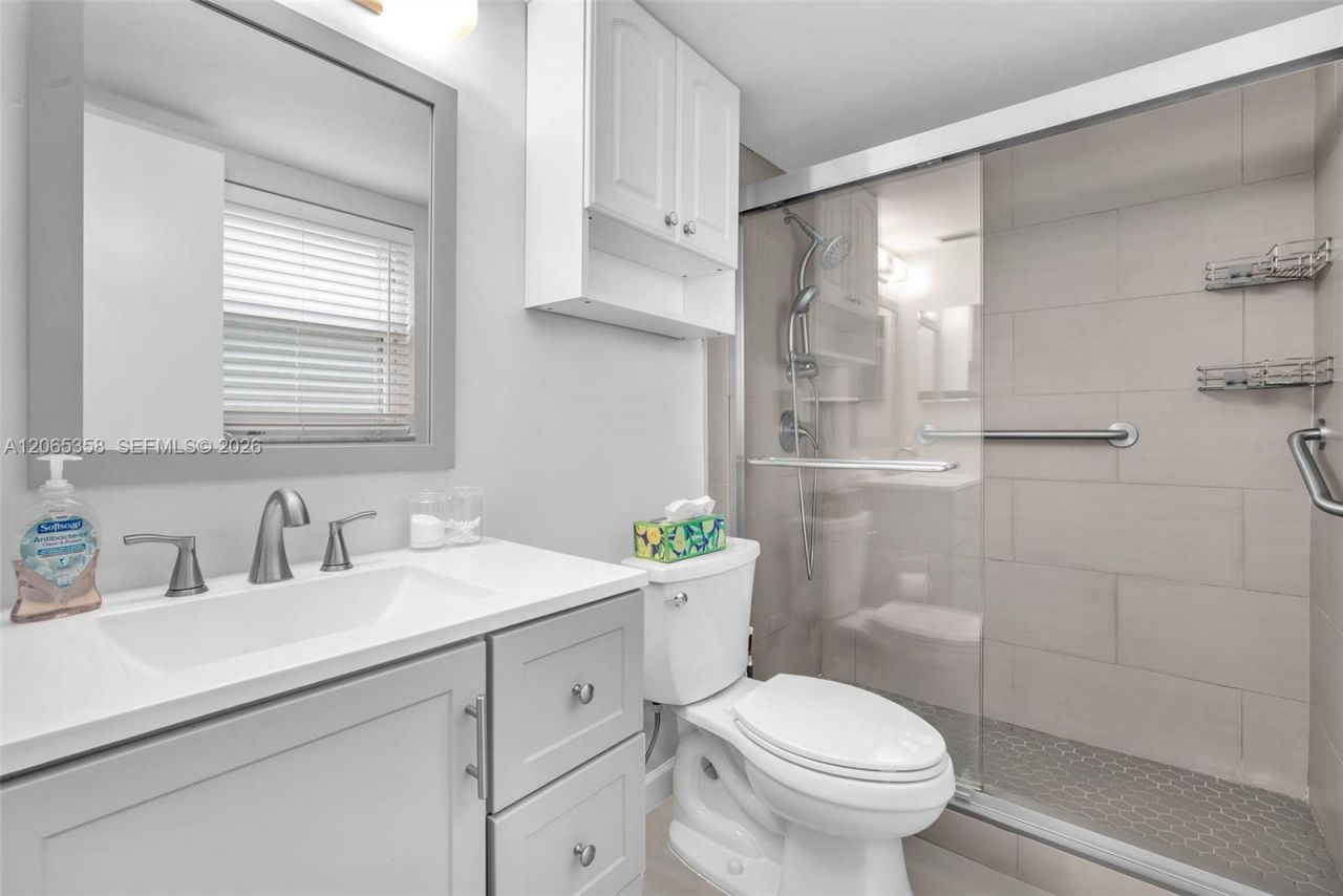 7855 W Atlantic Blvd, Unit 101, Margate, FL 33063 Photo