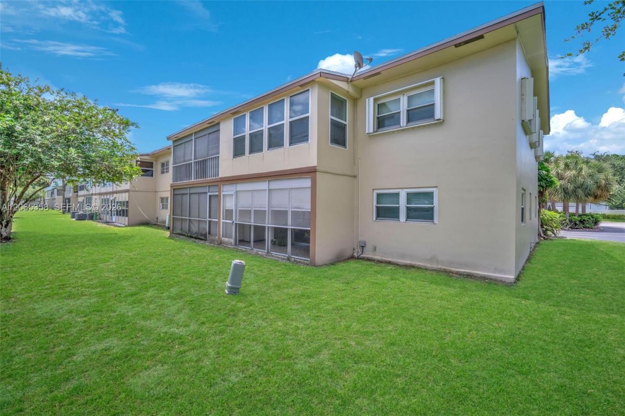 7855 W Atlantic Blvd, Unit 101, Margate, FL 33063 Photo