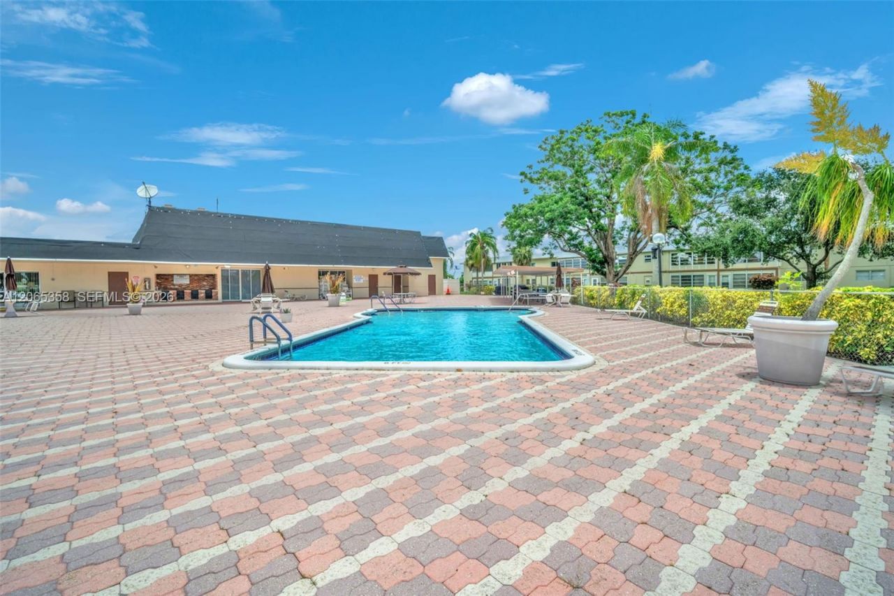 7855 W Atlantic Blvd, Unit 101, Margate, FL 33063 Photo