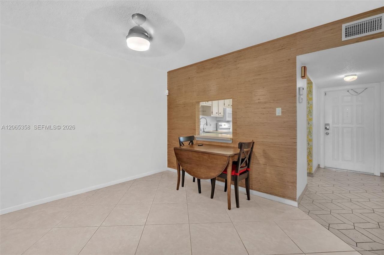7855 W Atlantic Blvd, Unit 101, Margate, FL 33063 Photo